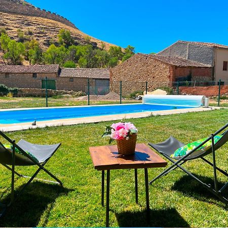 Montejo de la Vega de la Serrezuela Hotel Rural La Huerta מראה חיצוני תמונה