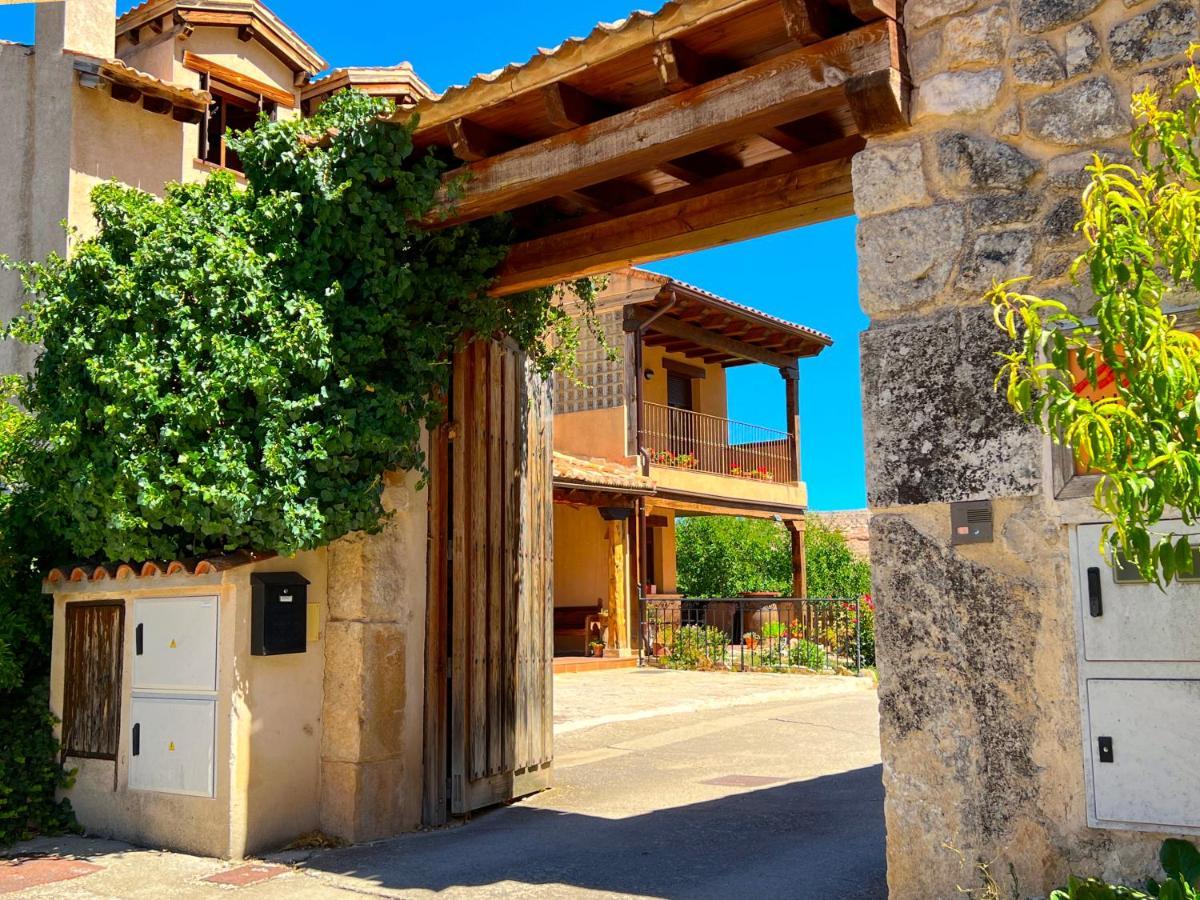 Montejo de la Vega de la Serrezuela Hotel Rural La Huerta מראה חיצוני תמונה